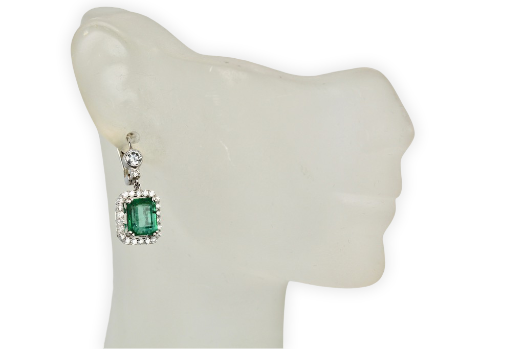 Emerald Diamond 18K Earrings - Detail View 4 | Cris Notti Jewels