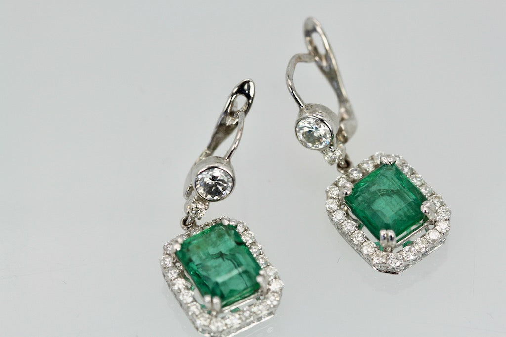 Emerald Diamond 18K Earrings - Detail View 1 | Cris Notti Jewels
