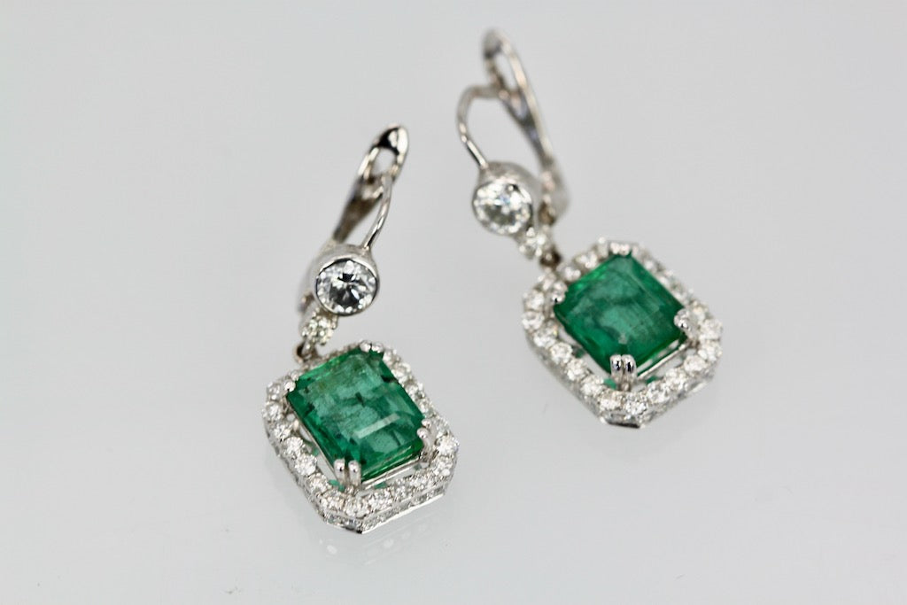Emerald Diamond 18K Earrings - Detail View 7 | Cris Notti Jewels