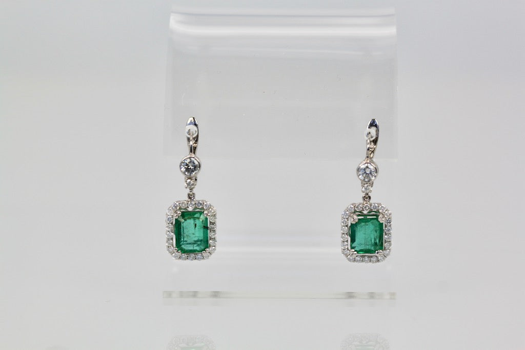 Emerald Diamond 18K Earrings - Detail View 8 | Cris Notti Jewels