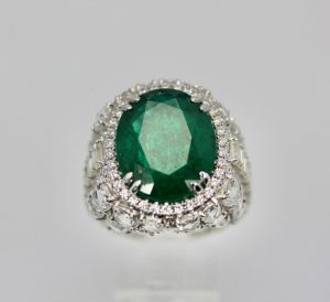 Oval Emerald 12.25 Carat Ring Diamond Surround - Fine Estate & Vintage Jewelry | Cris Notti Jewels