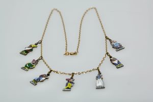 Snow White and the Seven Dwarfs Necklace 18K - Fine Estate & Vintage Jewelry | Cris Notti Jewels