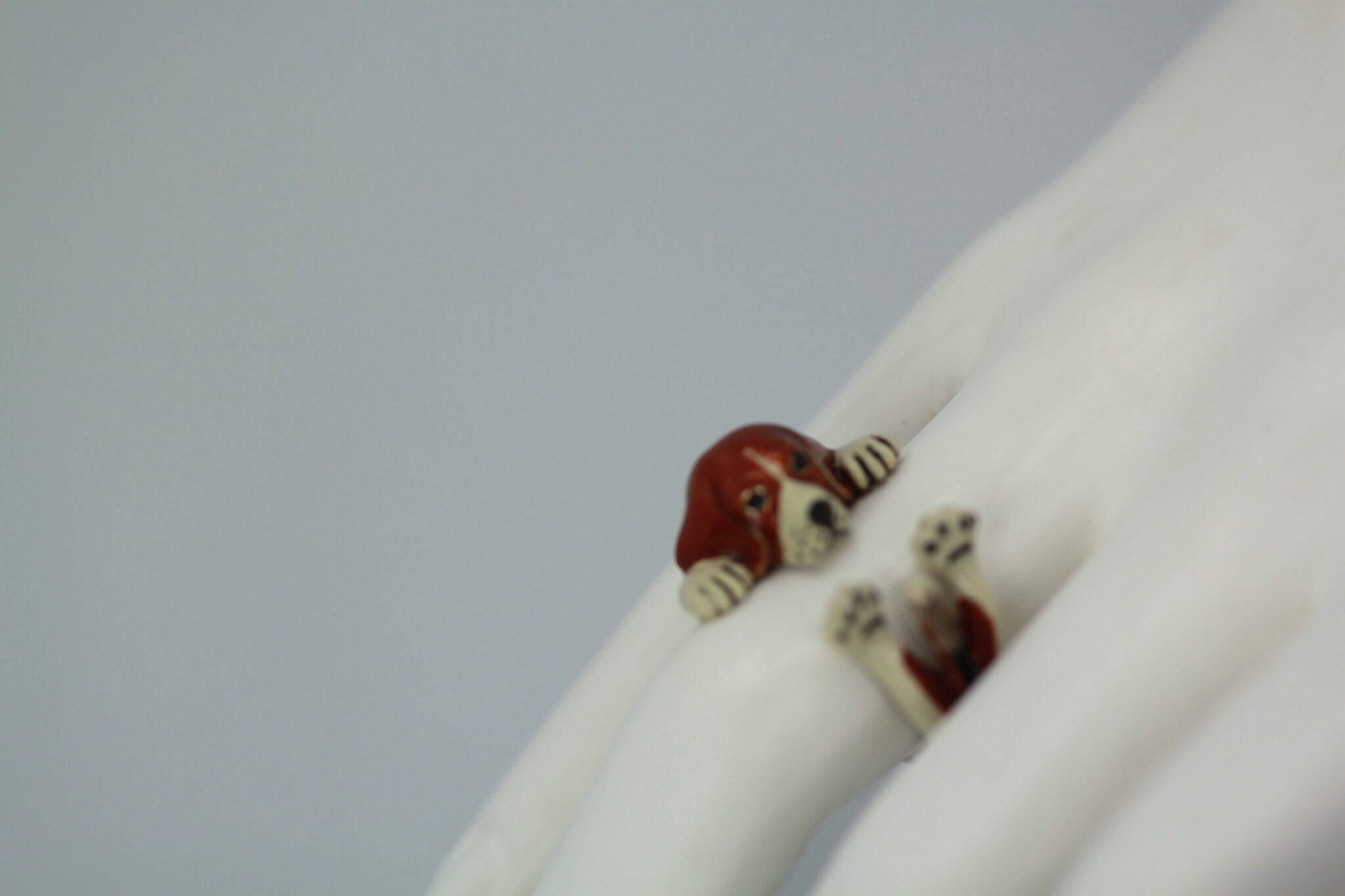Enamel on Silver Ceramic Beagle Dog ring - Detail View 6 | Cris Notti Jewels