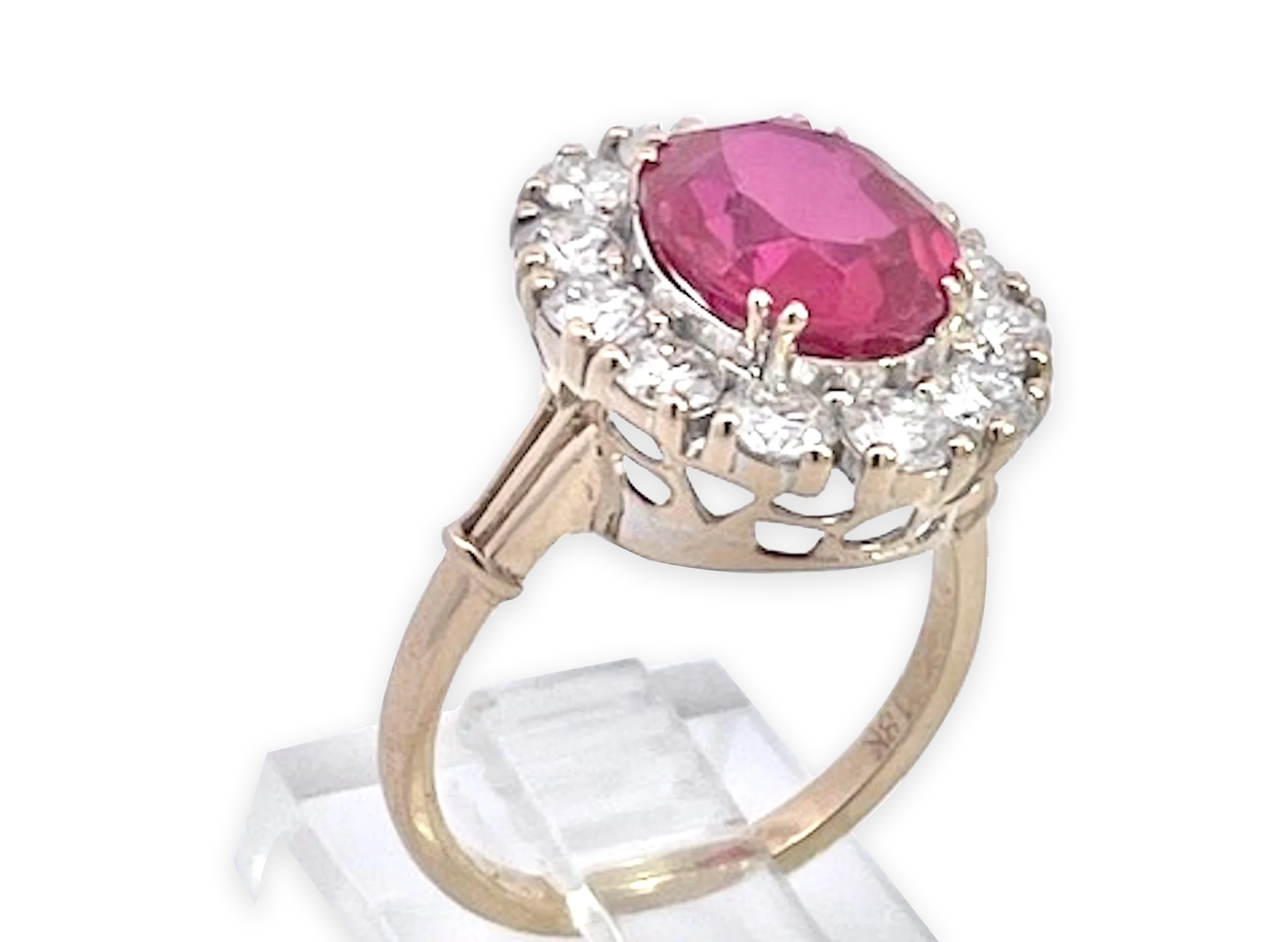 18K Yellow Gold Ruby and Diamond Ring - Detail View 1 | Cris Notti Jewels