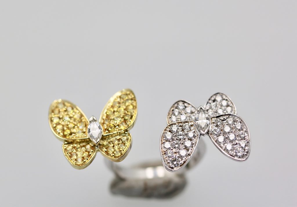 Van Cleef Double Butterfly Ring - Detail View 4 | Cris Notti Jewels