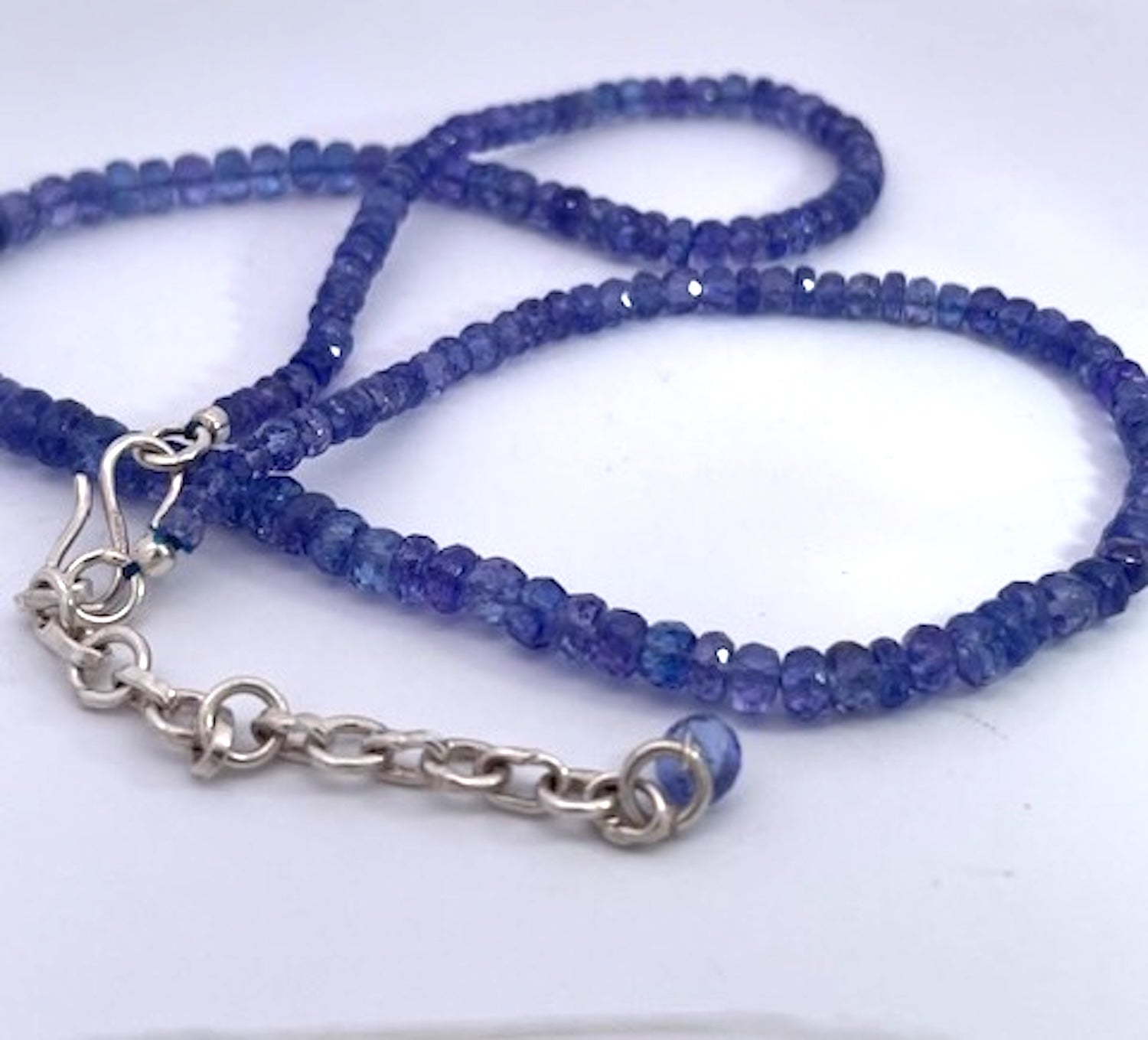 Tanzanite beads on chain silver - Detail View 4 | Cris Notti Jewels