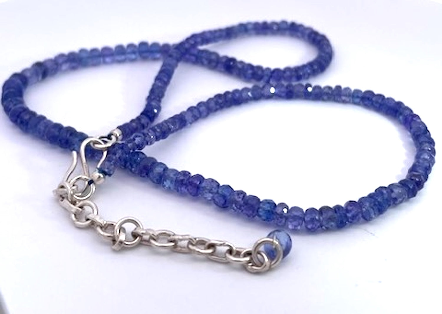 Tanzanite beads on chain silver - Detail View 6 | Cris Notti Jewels