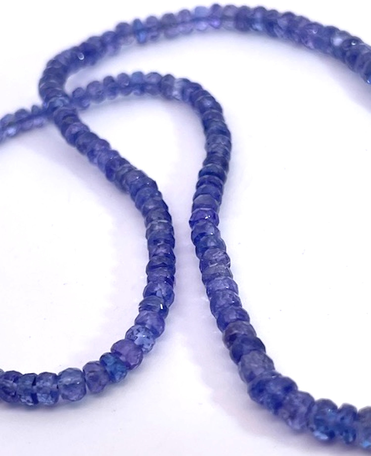 Tanzanite beads on chain silver - Detail View 5 | Cris Notti Jewels